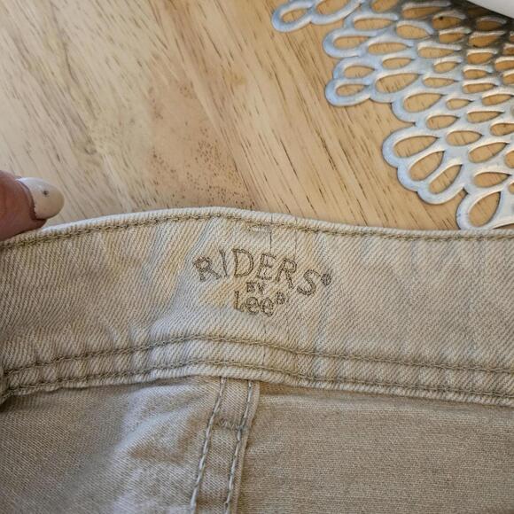 Womans Lee Riders - Picture 3 of 4